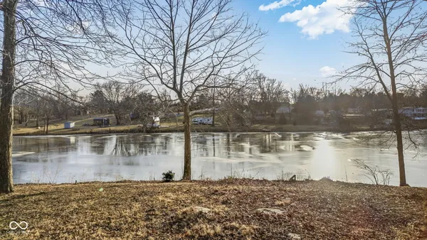 $40,000 | 2722 Coventry Gardens Drive, North Vernon, IN 47265