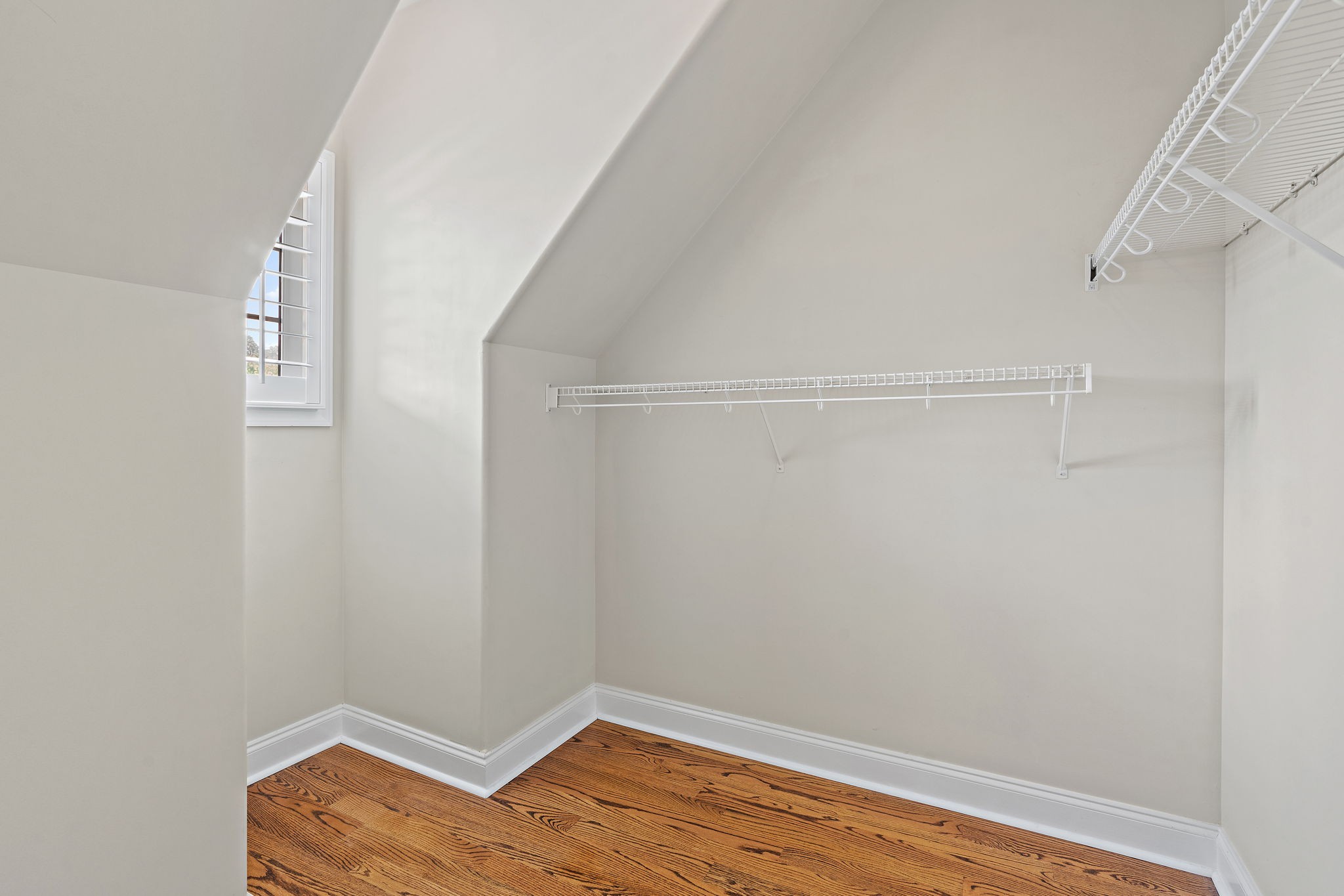 618 Ridgecrest Lane Lebanon, TN 37087 - Photo 35 of 75 a view of room with racks on the wall