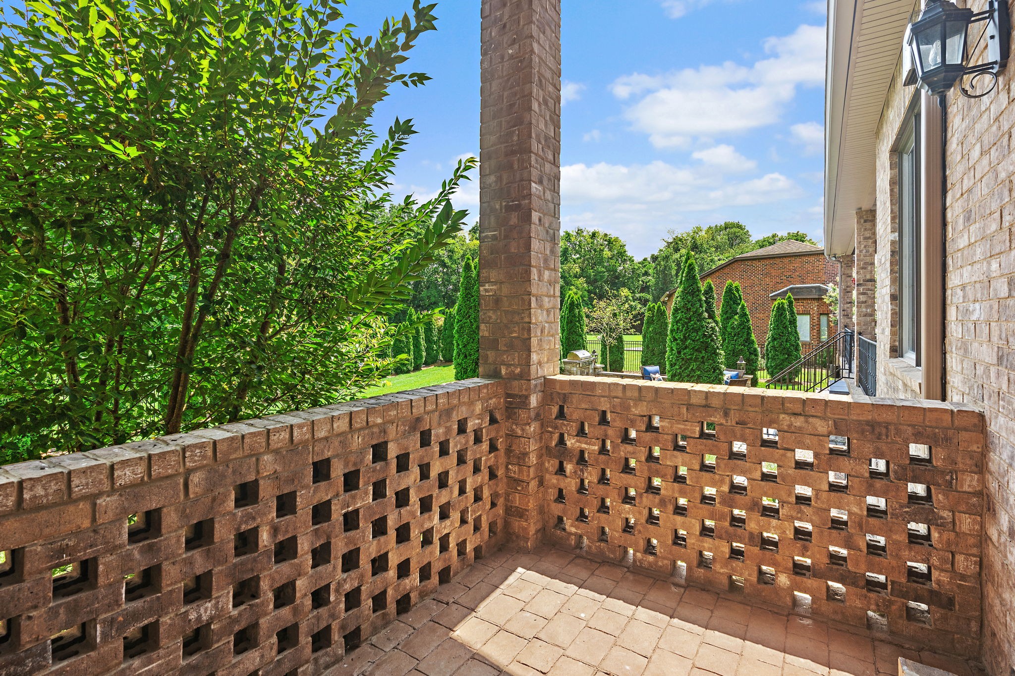 618 Ridgecrest Lane Lebanon, TN 37087 - Photo 48 of 75 a view of a black and white wall
