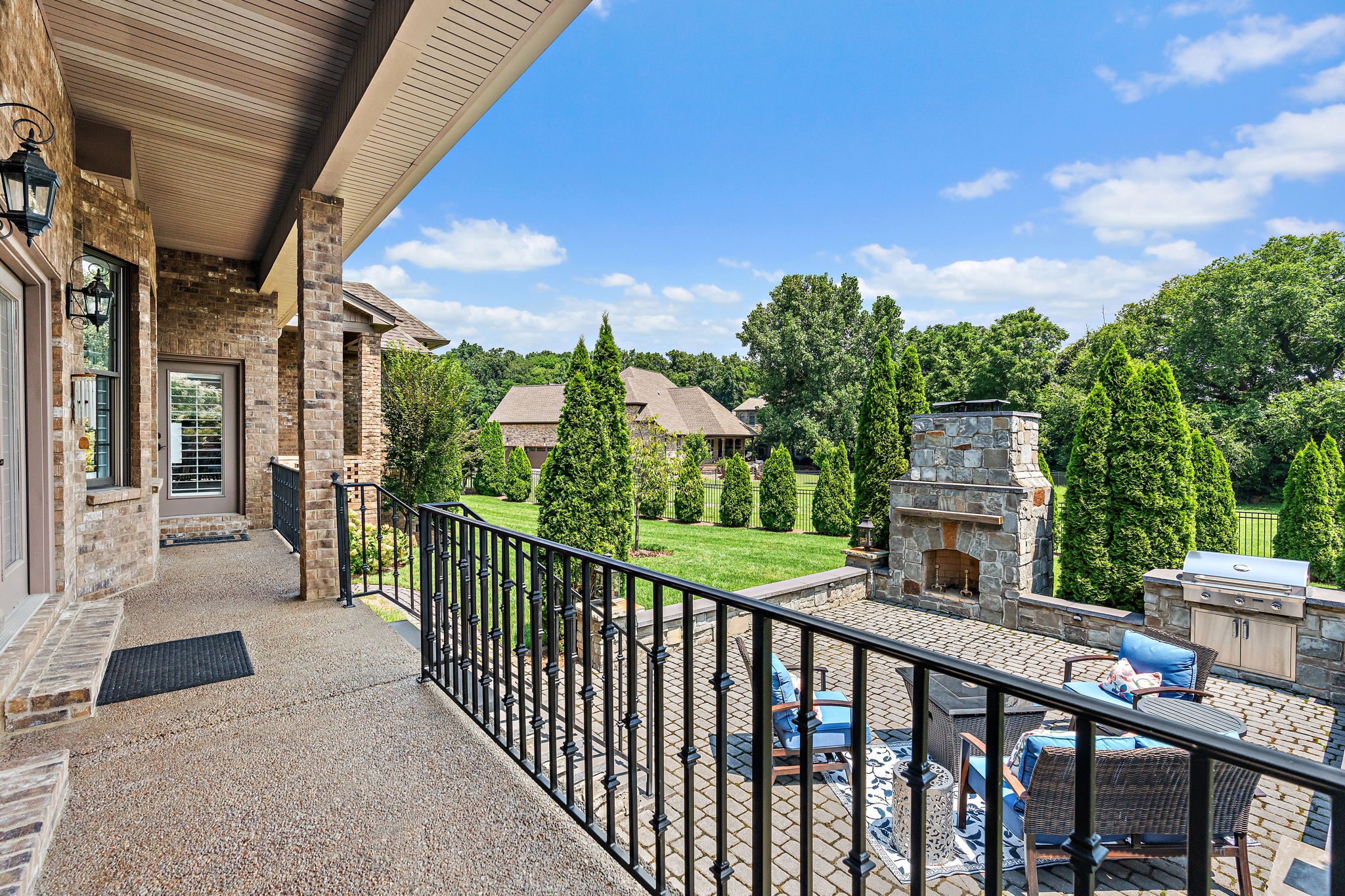 618 Ridgecrest Lane Lebanon, TN 37087 - Photo 50 of 75 a view of a city from a balcony