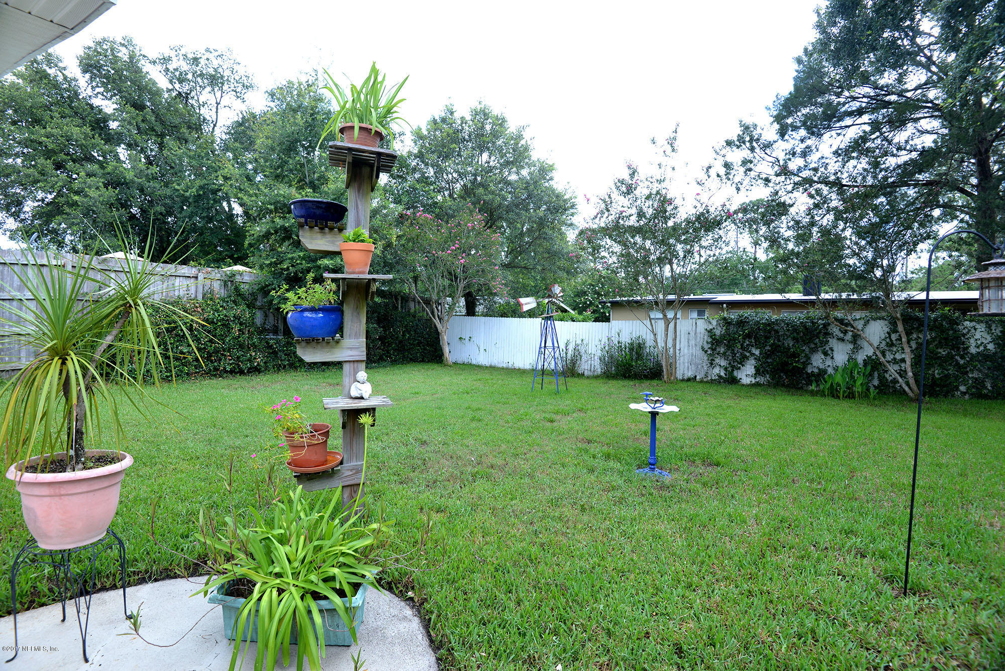 3747 Coronado Road Jacksonville, FL 32217 - Photo 26 of 30 Large Backyard