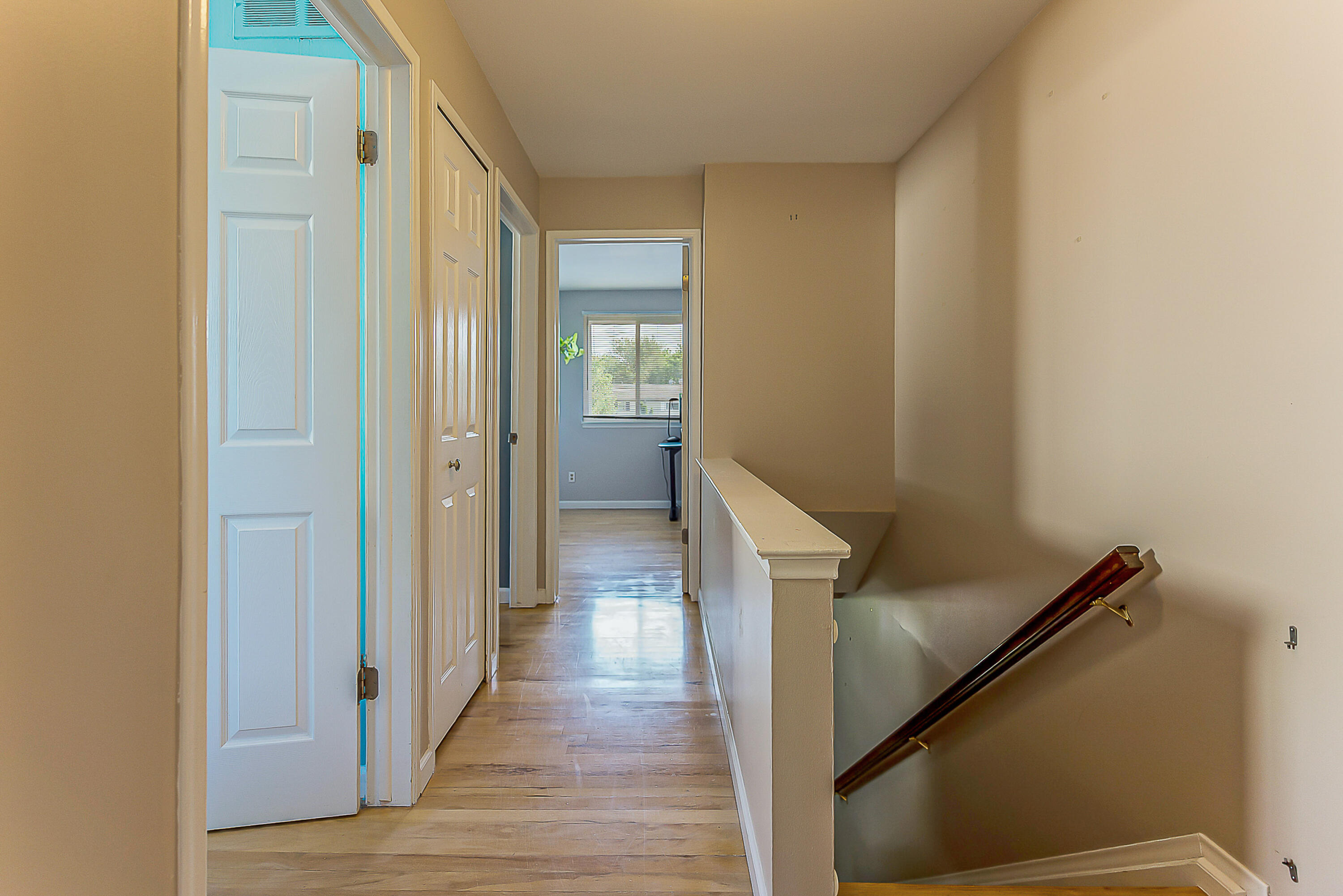 3011 Williamsburg Road Ann Arbor, MI 48108 - Photo 16 of 41 staris