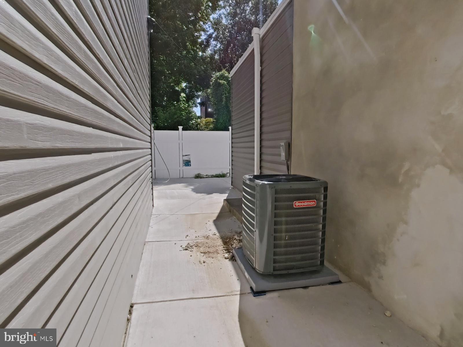 1307 North Randolph Street Philadelphia, PA 19122 - Photo 40 of 43