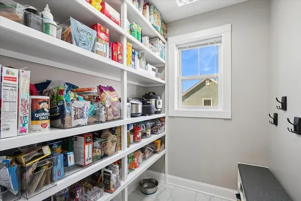 $610,000 | 1571 Amos Bennett Street, Grayslake, IL 60030