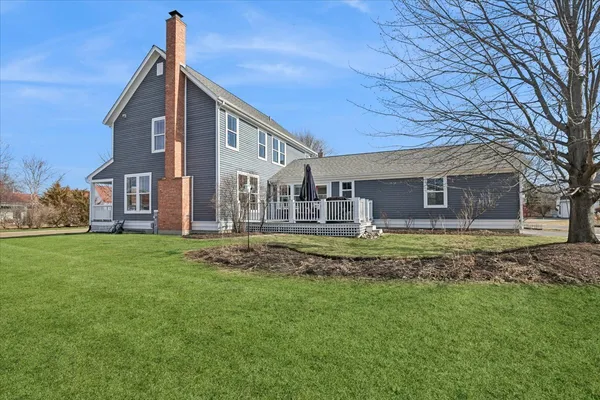 $610,000 | 1571 Amos Bennett Street, Grayslake, IL 60030