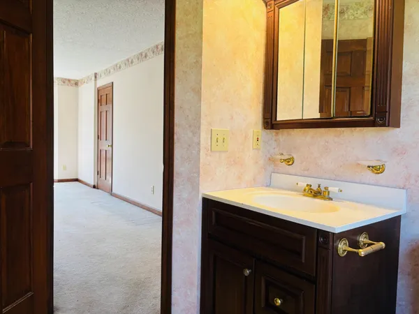 $450,000 | 6118 Riley Pike, Brookville, IN 47012