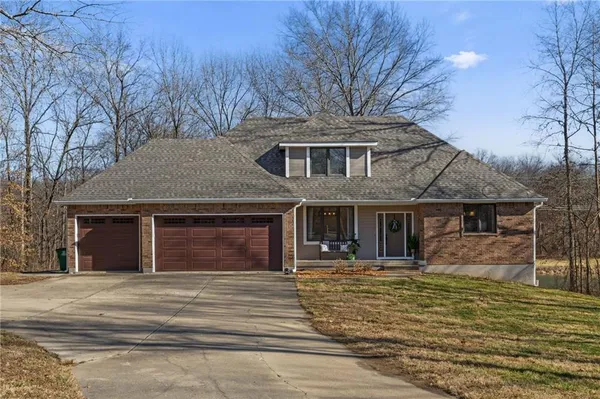 $593,000 | 26311 Westlake Drive, Harrisonville, MO 64701