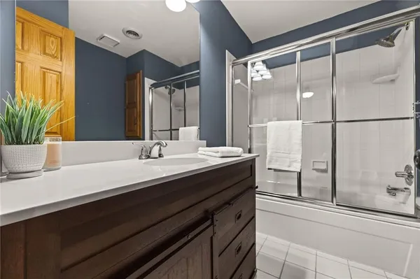$593,000 | 26311 Westlake Drive, Harrisonville, MO 64701