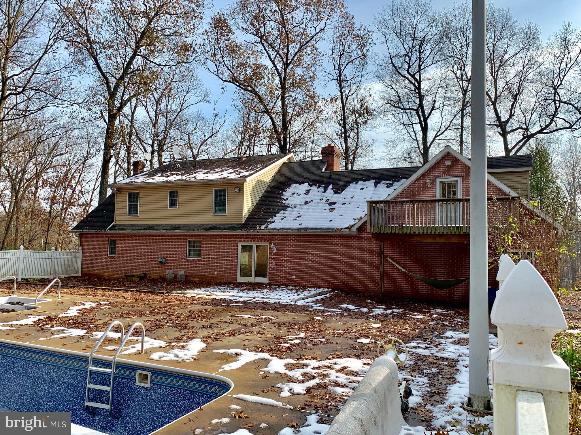 7467 Hickory Road Stewartstown, PA 17363 - Photo 4 of 30 Gallery Image 4
