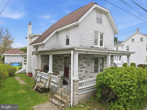 $239,900 | 520 West Main Street, Weatherly, PA 18255