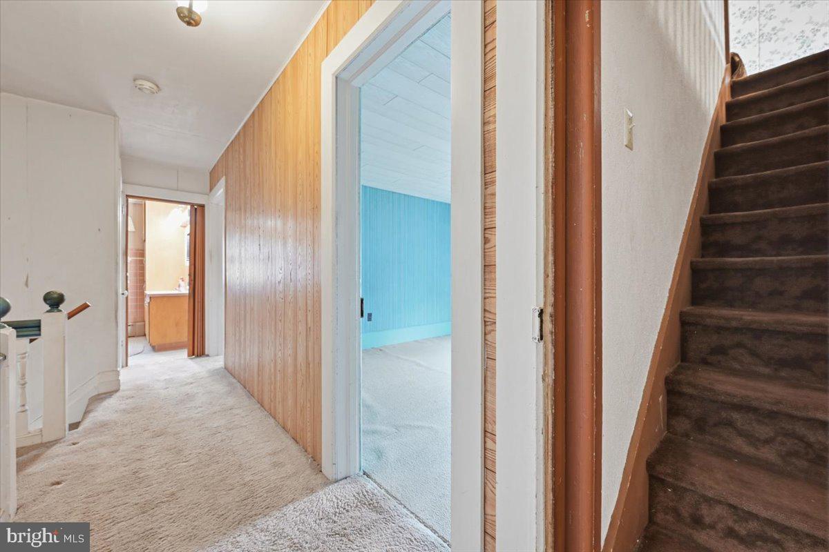 520 West Main Street Weatherly, PA 18255 - Photo 45 of 89 Upstairs Hall
