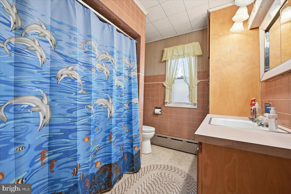 520 West Main Street Weatherly, PA 18255 - Photo 50 of 89 Second Floor Bathroom