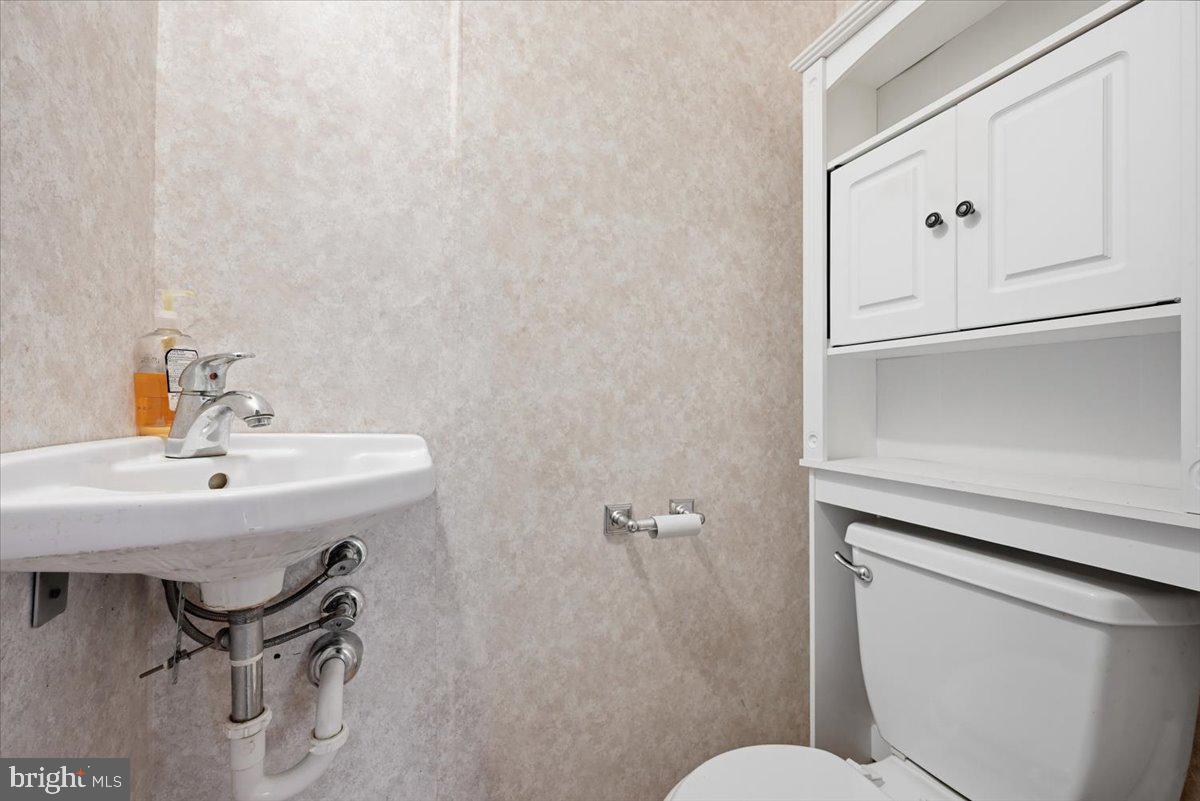 520 West Main Street Weatherly, PA 18255 - Photo 53 of 89 Main Level Powder Room