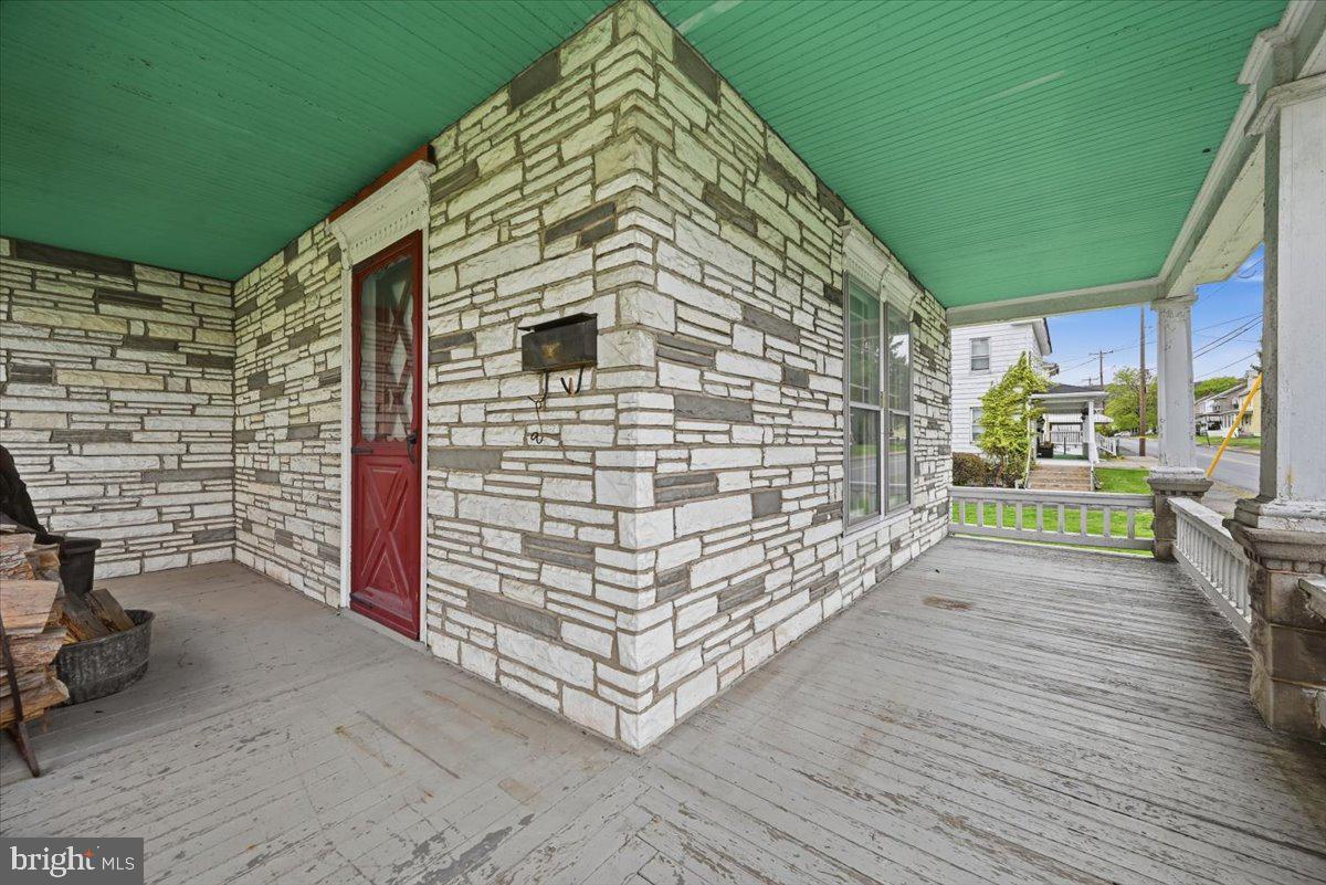 520 West Main Street Weatherly, PA 18255 - Photo 8 of 89