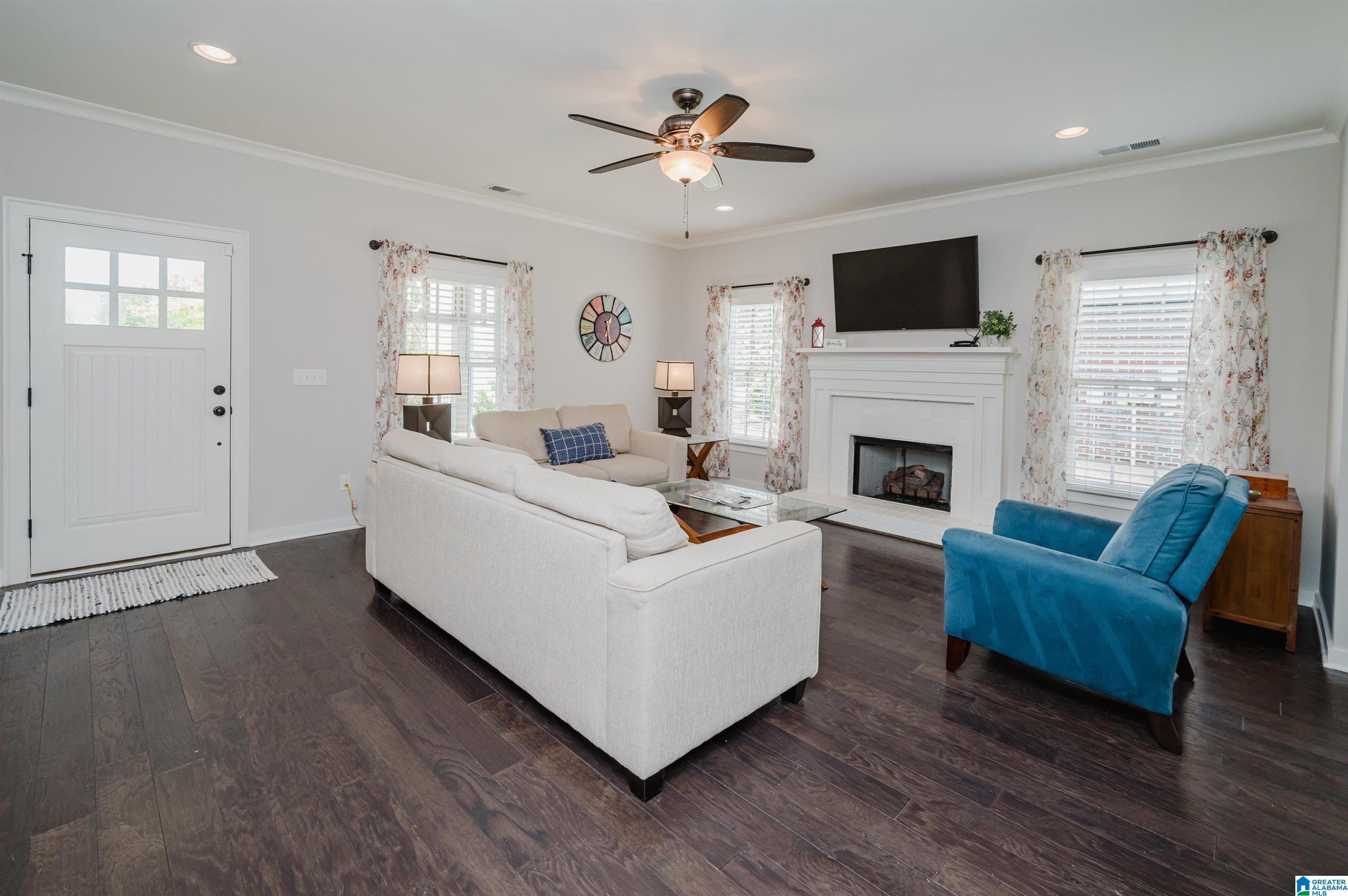 2492 Montauk Road Birmingham, AL 35226 - Photo 4 of 52