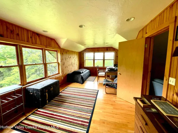 a view of an outdoor space
