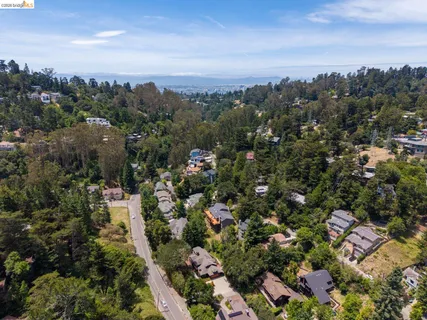 $1,398,000 | 6685 Shepherd Canyon Road, Oakland, CA 94611
