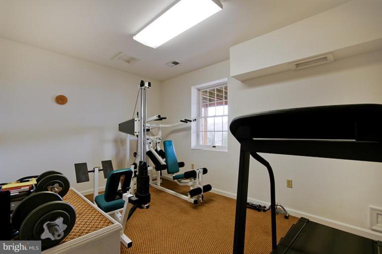 18902 Woodburn Road Leesburg, VA 20175 - Photo 10 of 26 Recreation Room