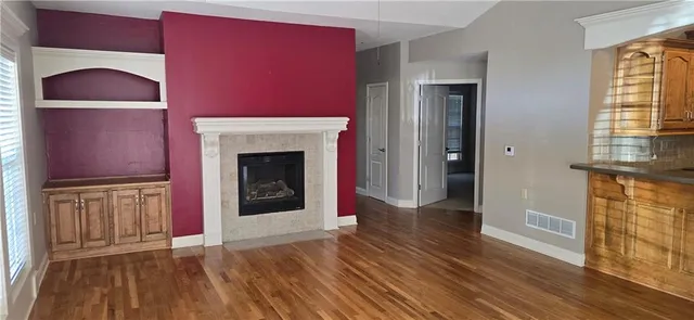 $424,999 | 5413 West 145th Terrace, Leawood, KS 66224