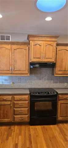 $424,999 | 5413 West 145th Terrace, Leawood, KS 66224