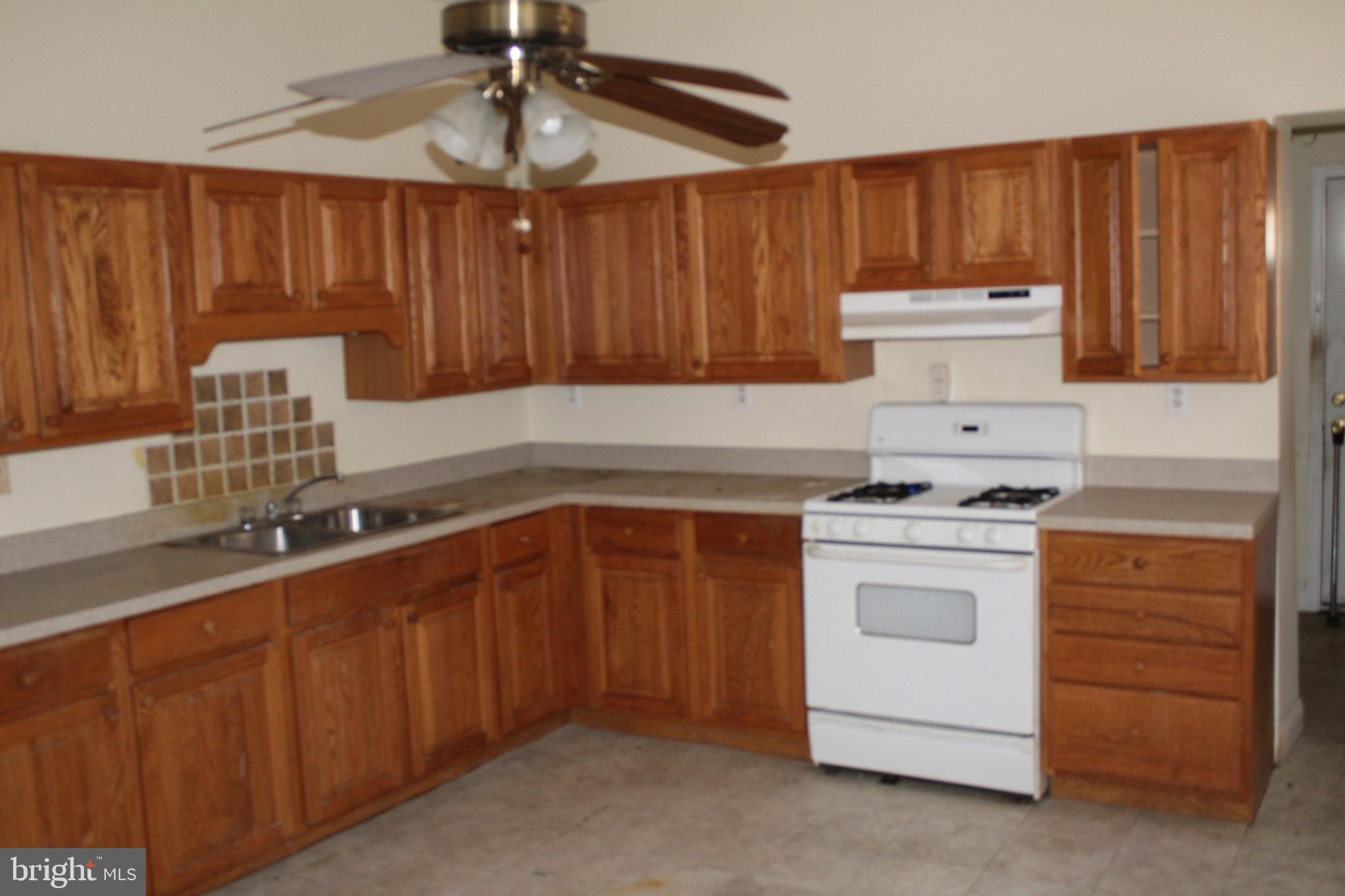 3748 Sharp Street Philadelphia, PA 19127 - Photo 15 of 49 kitchen