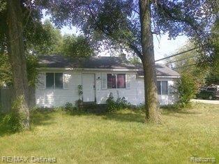 2635 Longview Avenue Rochester, MI 48307 - Photo 2 of 11 CIMG0192