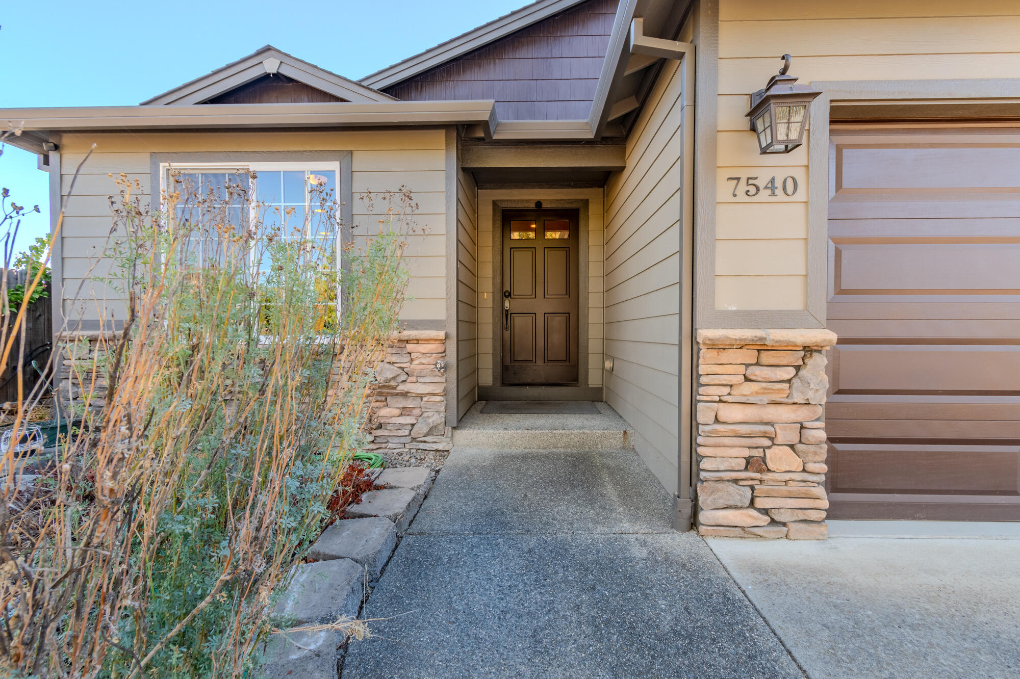 7540 Rocio Drive White City, OR 97503 - Photo 5 of 31 01-5