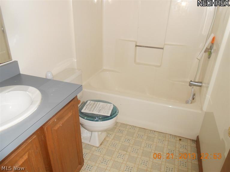 255 Orton Road Painesville, OH 44077 - Photo 7 of 8 Gallery Image 7