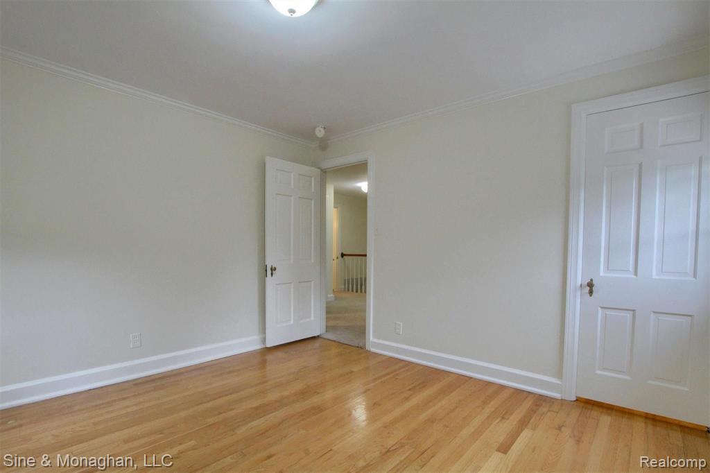 349 Merriweather Road Grosse Pointe, MI 48236 - Photo 22 of 31
