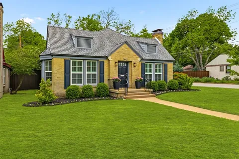 $499,000 | 2442 Marvin Avenue, Dallas, TX 75211