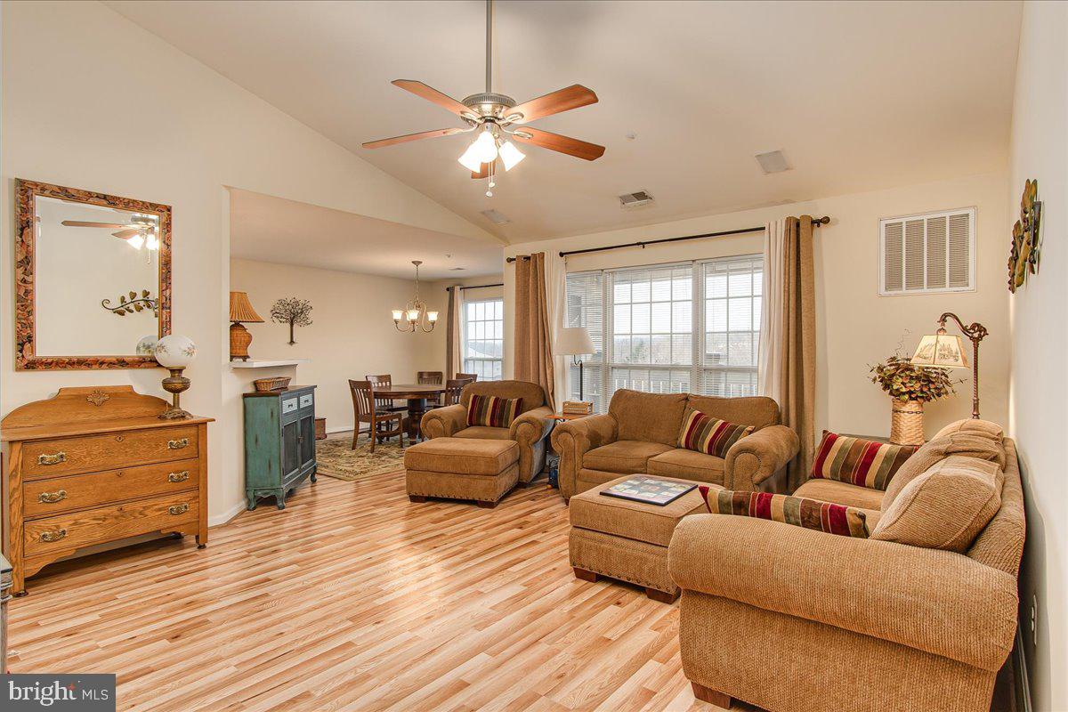 2502 Shelley Circle, Unit 2 3D Frederick, MD 21702 - Photo 6 of 29