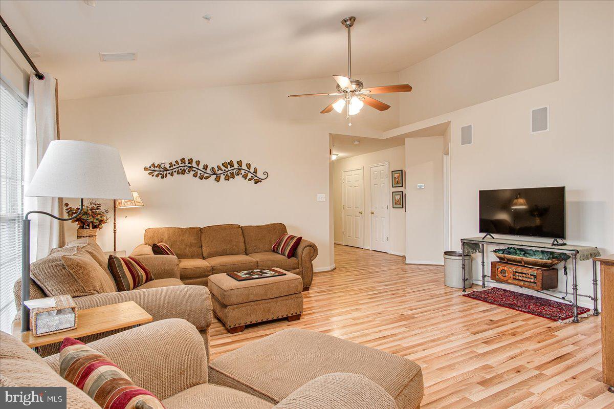 2502 Shelley Circle, Unit 2 3D Frederick, MD 21702 - Photo 8 of 29