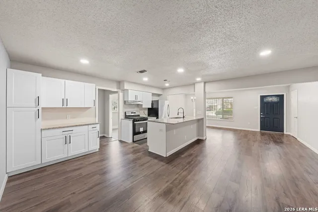 $2,150 | 4402 Seabreeze Drive, San Antonio, TX 78220