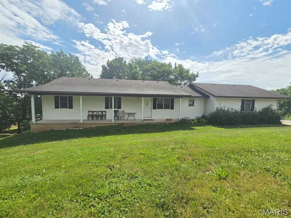 $239,900 | 1210 White Street, Canton, MO 63435