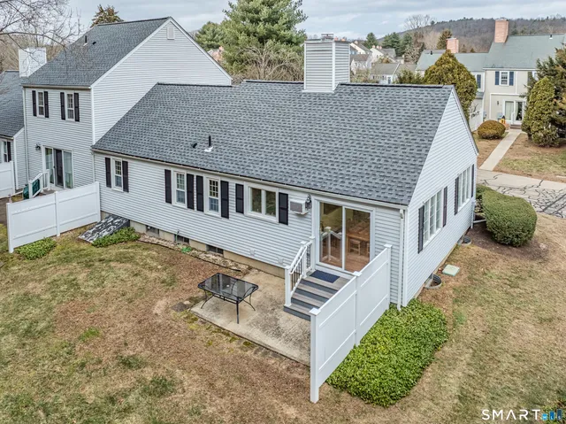 $249,000 | 18 Patriots Square, Unit 18, Mansfield, CT 06250