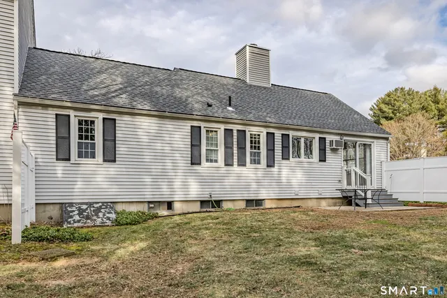 $249,000 | 18 Patriots Square, Unit 18, Mansfield, CT 06250