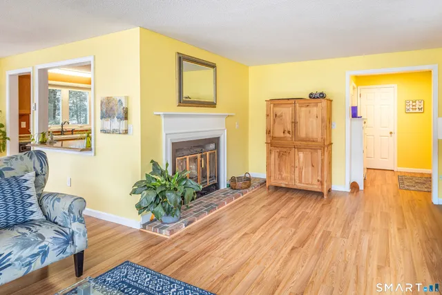 $249,000 | 18 Patriots Square, Unit 18, Mansfield, CT 06250