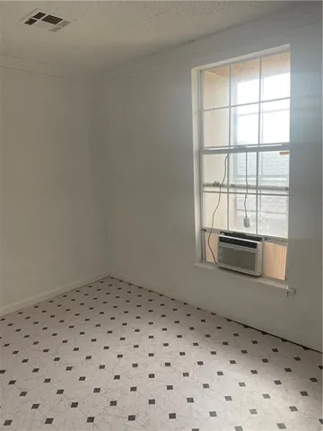 $2,295 | Undisclosed Address, New Orleans, LA 70119