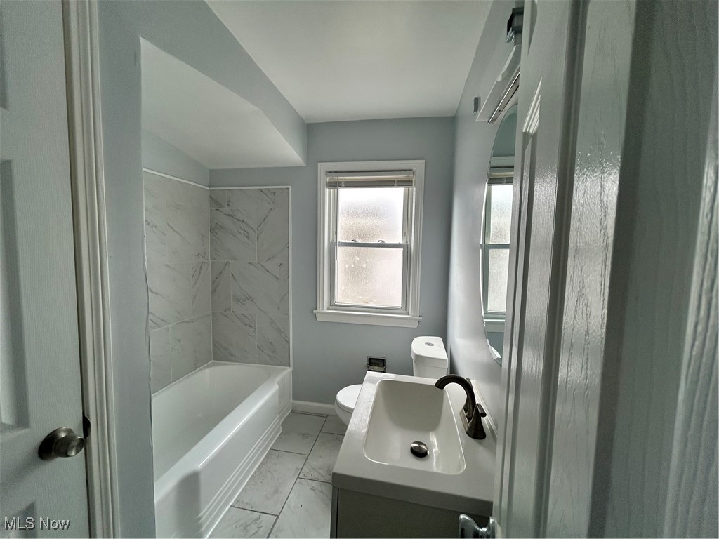 5660 Dunham Road Maple Heights, OH 44137 - Photo 12 of 21 1st floor bath