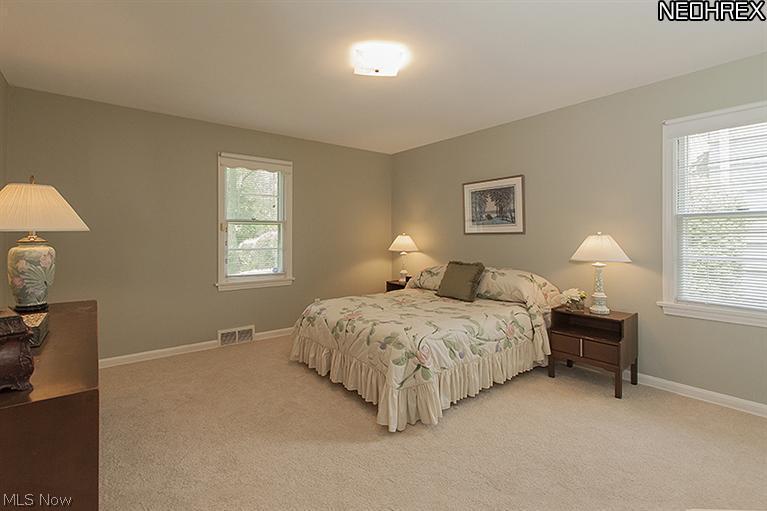 1396 Dorsh Road Cleveland, OH 44121 - Photo 10 of 21 Gallery Image 10