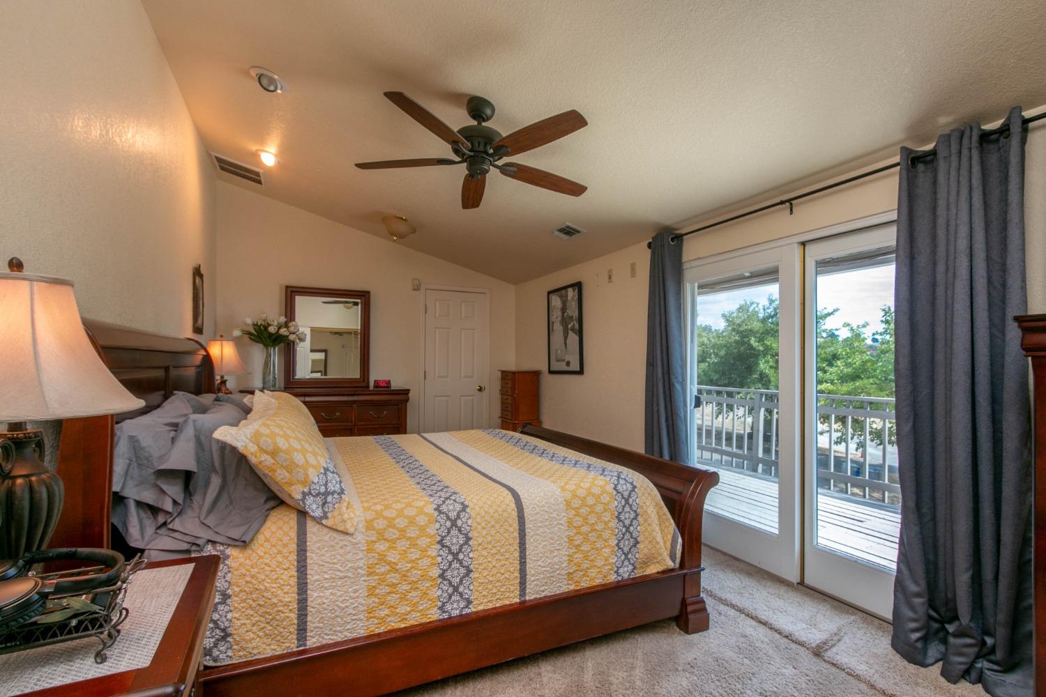 4040 Hawk View Road El Dorado Hills, CA 95762 - Photo 12 of 38