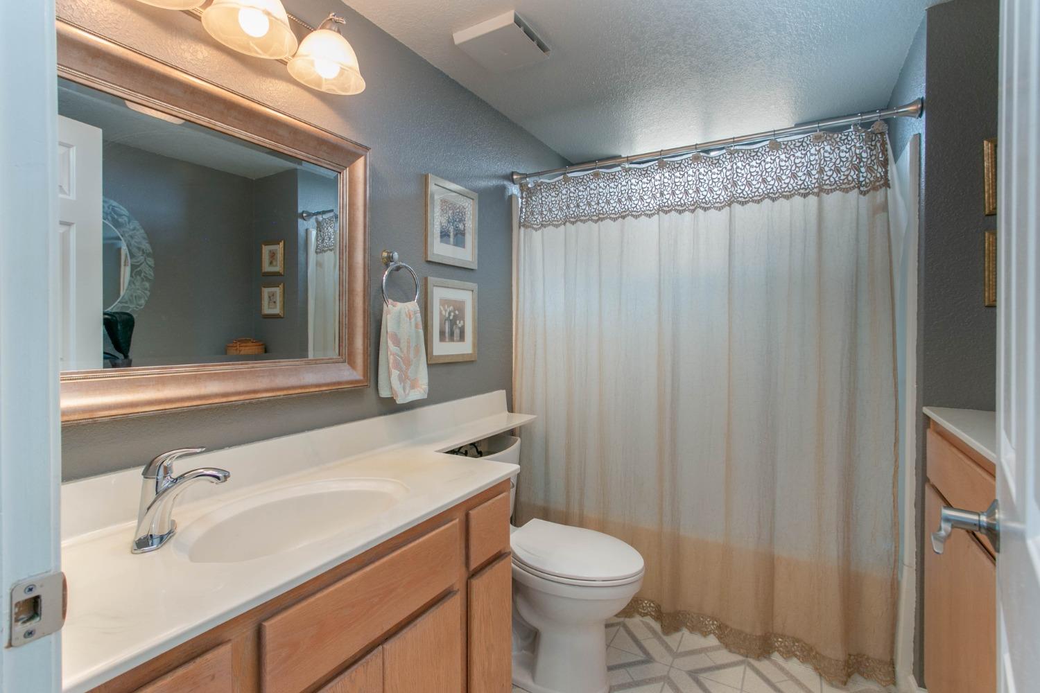 4040 Hawk View Road El Dorado Hills, CA 95762 - Photo 17 of 38