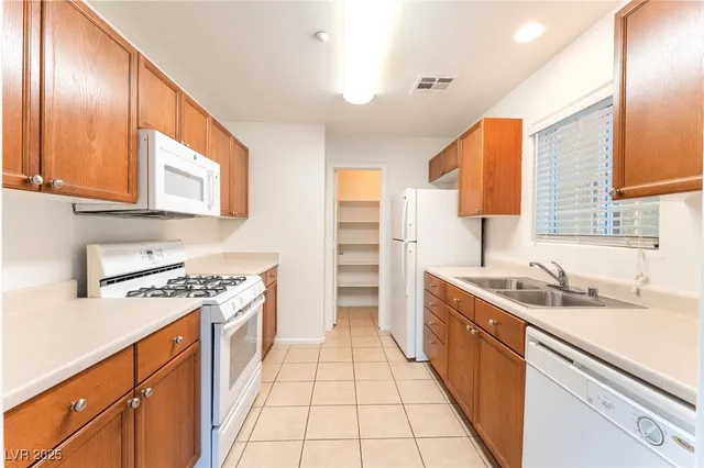 $1,800 | 7417 Delicious Court, Las Vegas, NV 89149