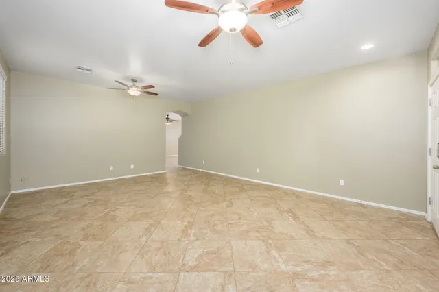 en view of an empty room