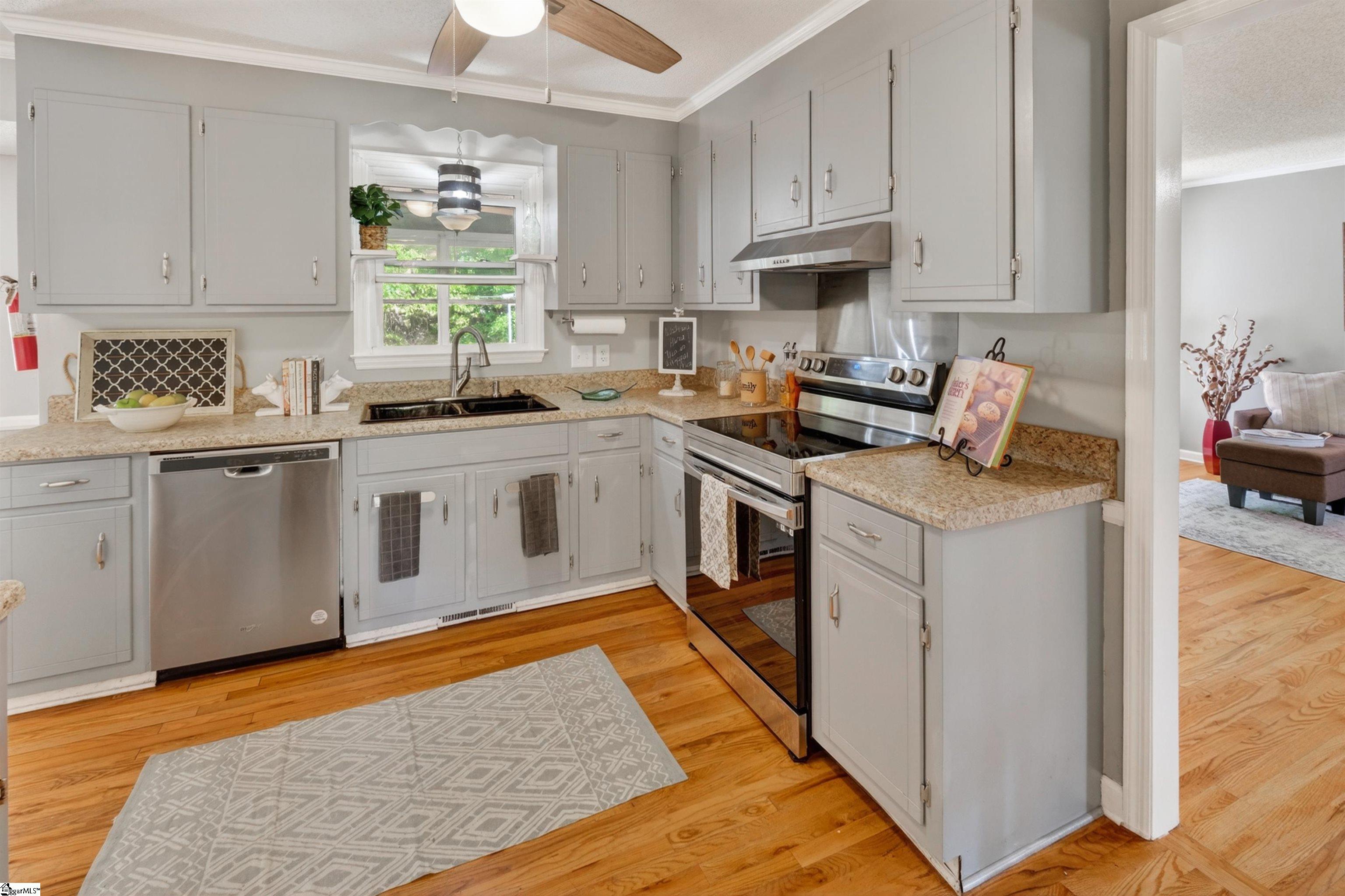 10116 Anderson Road Easley, SC 29642 - Photo 12 of 40 Gallery Image 12