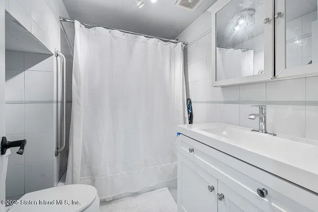 $867,000 | 71 Goller Place | Bulls Head