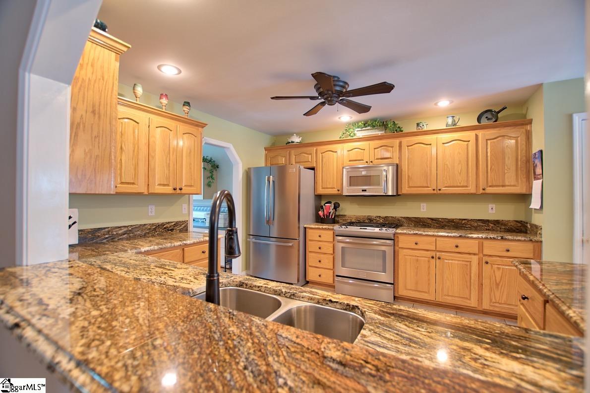 340 Spring Valley Lane Inman, SC 29349 - Photo 14 of 35 Gallery Image 14