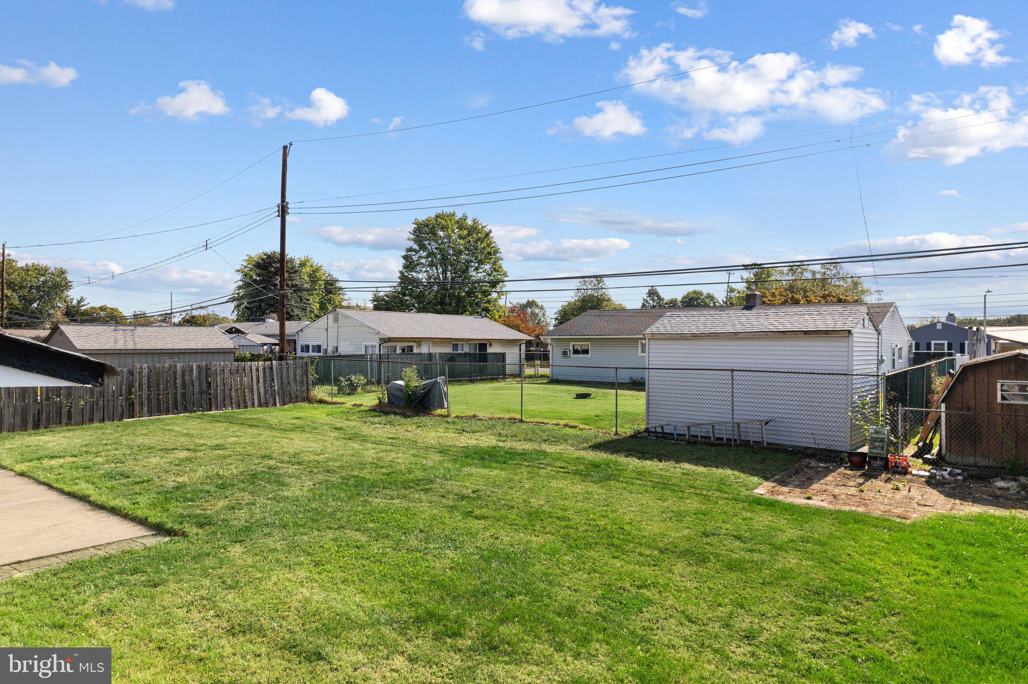 28 Old Pond Road Levittown, PA 19057 - Photo 21 of 25 Backyard