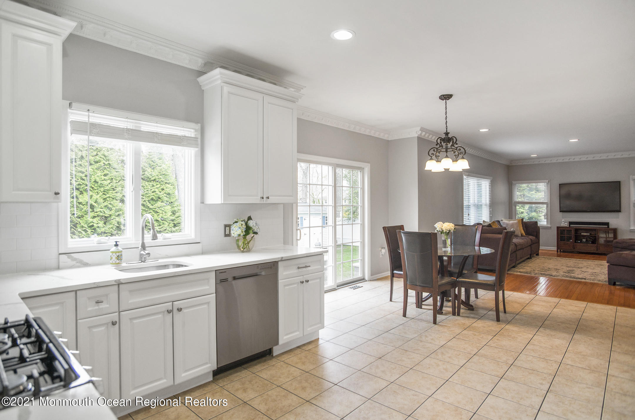 22 Kuzyk Road Cream Ridge, NJ 08514 - Photo 16 of 58 Kitchen
