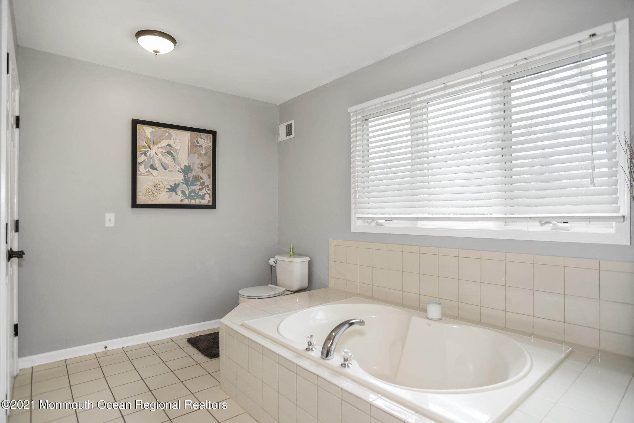 22 Kuzyk Road Cream Ridge, NJ 08514 - Photo 30 of 58 Master Bath